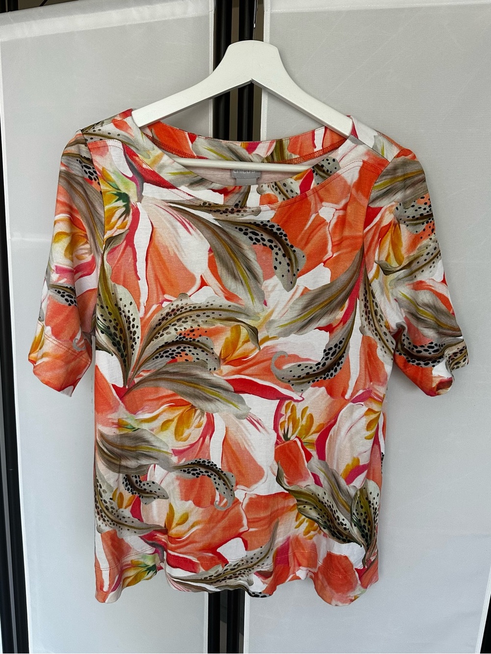 Chico's Pima Cotton Coral Floral Short Sleeve Top size 1 US M
